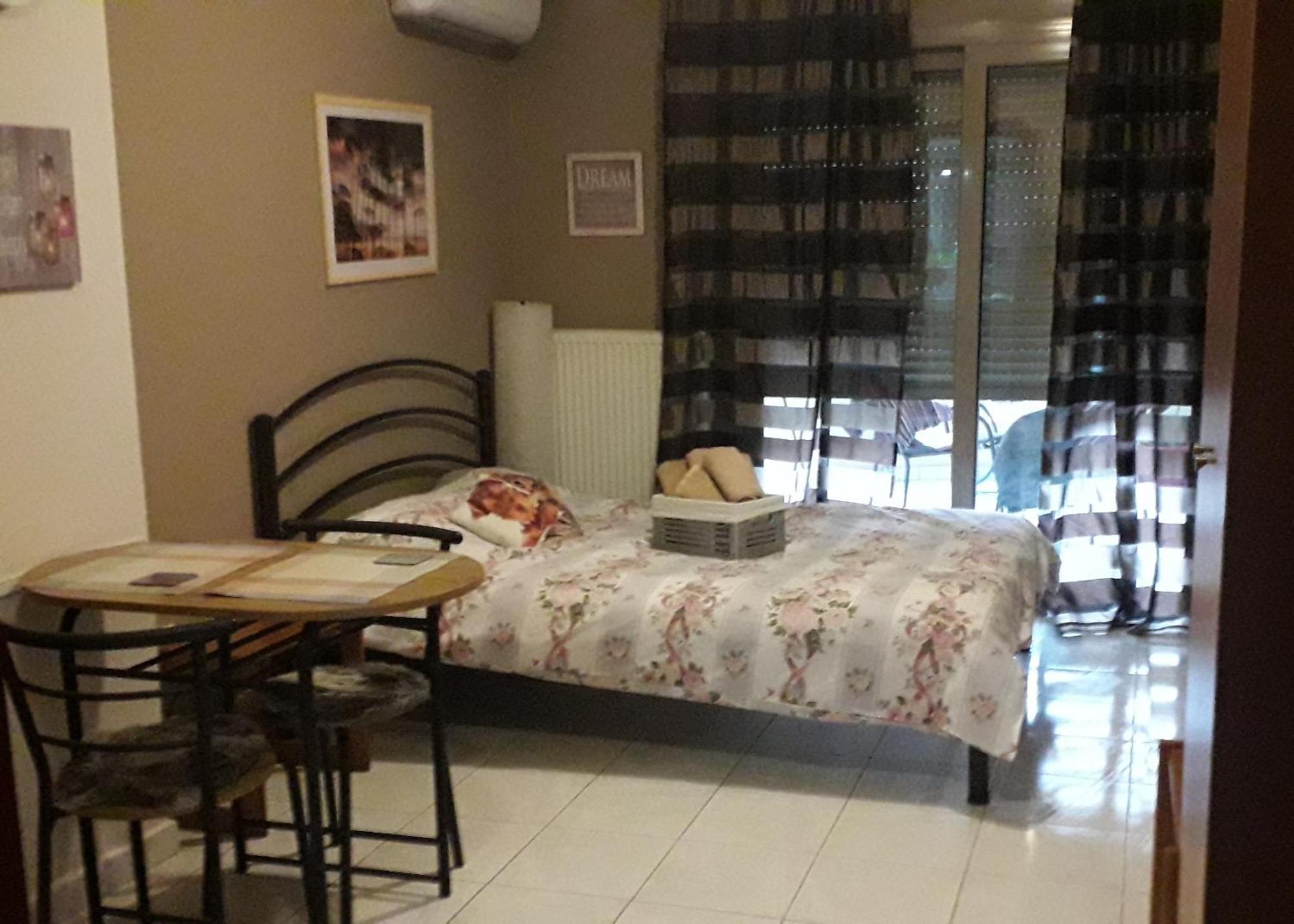 Central Bright Studio With Balkony Appartement Thessaloniki Buitenkant foto