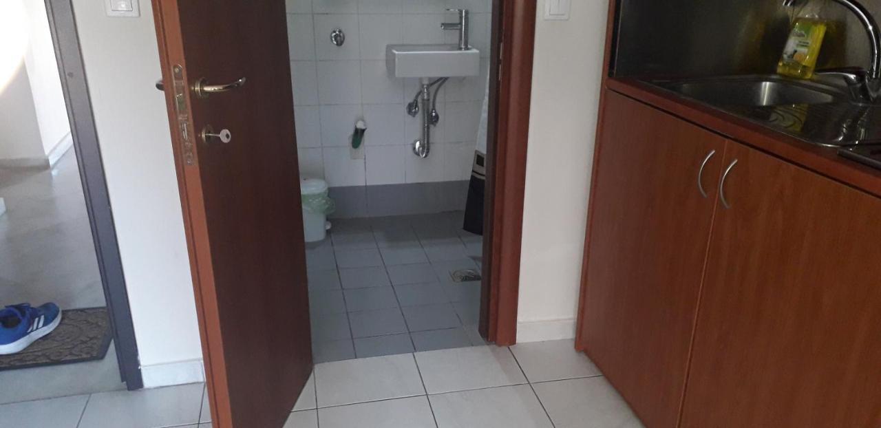 Central Bright Studio With Balkony Appartement Thessaloniki Buitenkant foto
